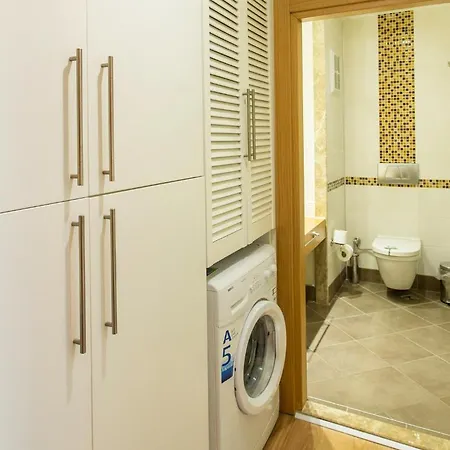 Aparthotel Address 4*